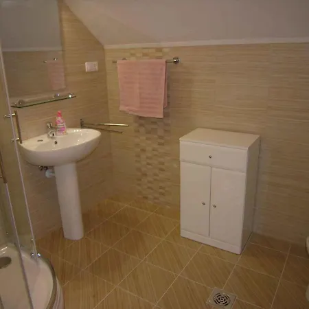 In Balatonlelle/balaton 19144 Apartman
