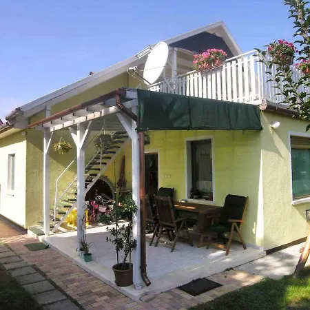 Apartman In Balatonlelle/balaton 19144 Balatonlelle