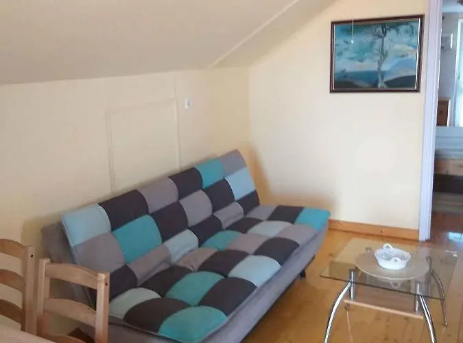 In - Balaton 19144 Balatonlelle